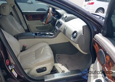 2013 Jaguar Xj из США, поврежденный, VIN SAJWA1C7XD8V57139